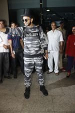 Ranveer Singh arrives in Mumbai airport on 14th July 2016